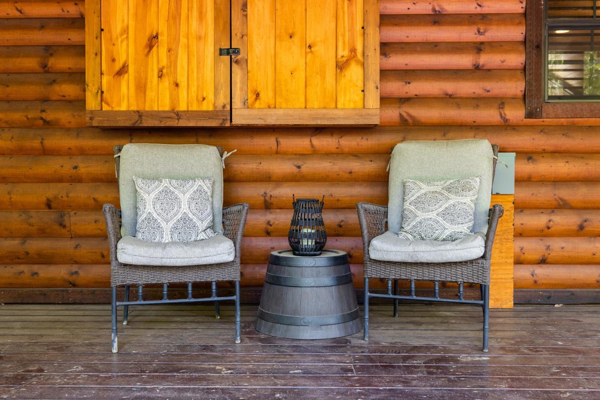 Cross Timbers Cabin On The Grove'S 25-Acres Брокен-Боу Экстерьер фото