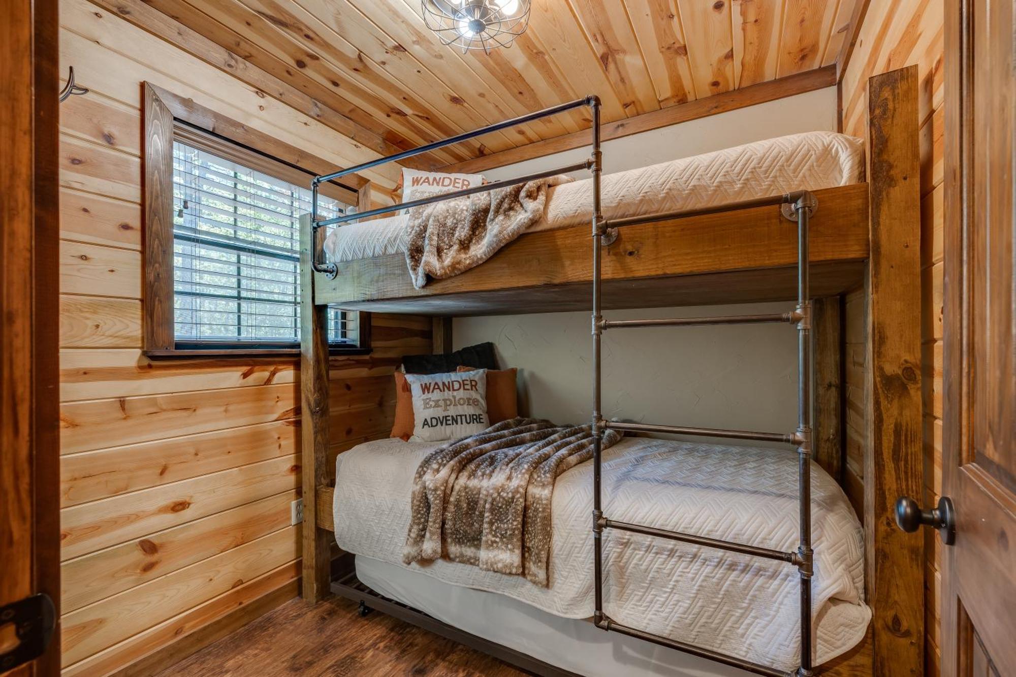 Cross Timbers Cabin On The Grove'S 25-Acres Брокен-Боу Экстерьер фото